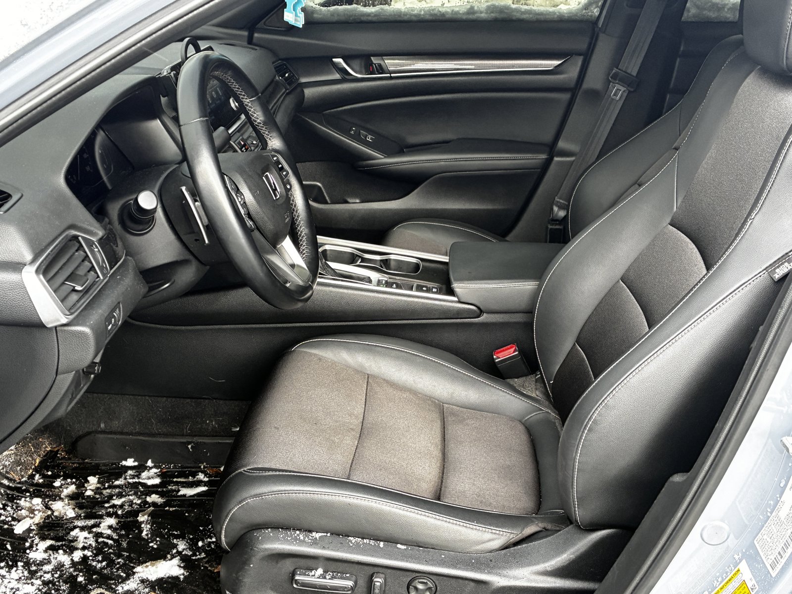 2022 HONDA ACCORD - Image 11