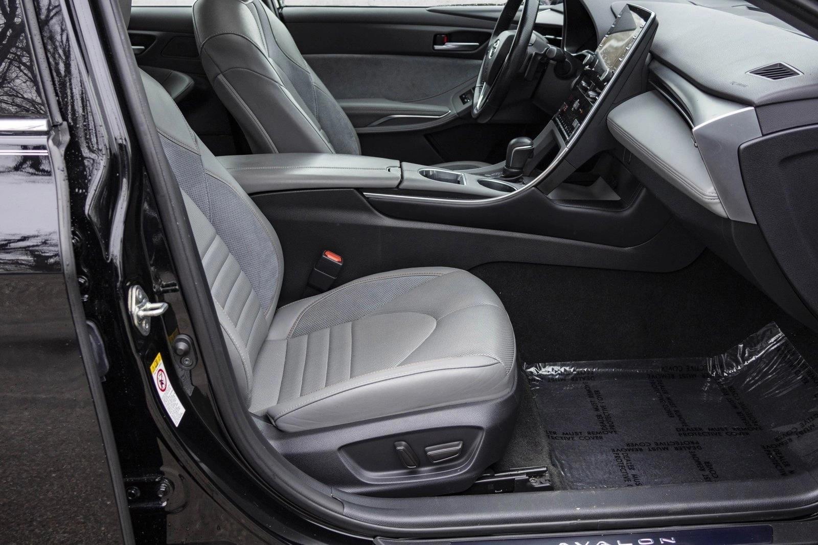 2019 TOYOTA AVALON - Image 28