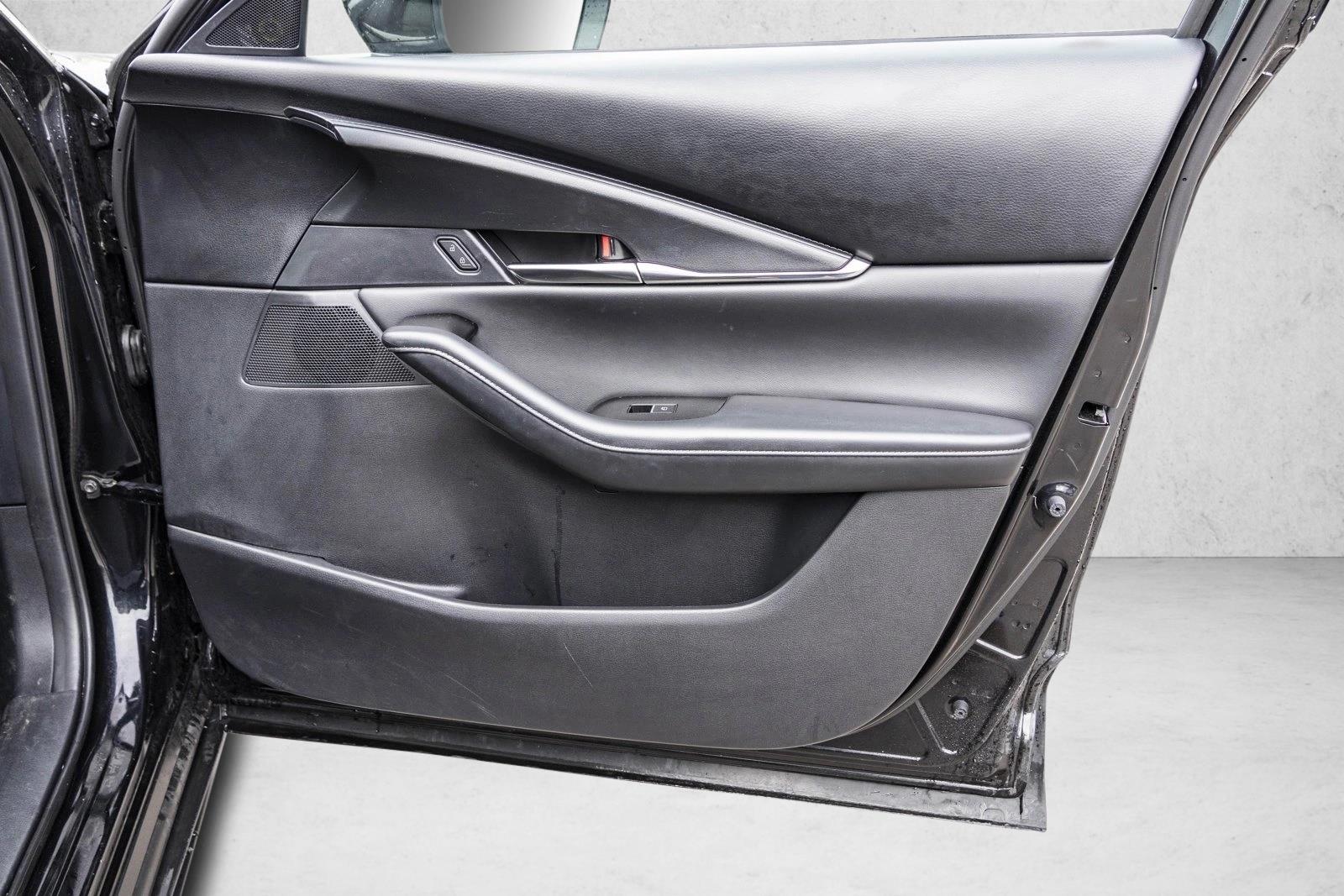 2025 MAZDA CX-30 - Image 30