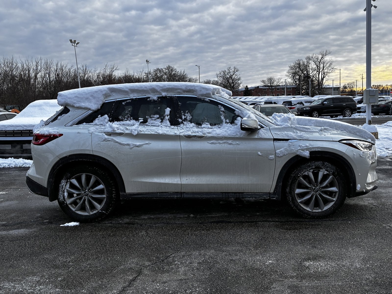 2021 INFINITI QX50 - Image 4