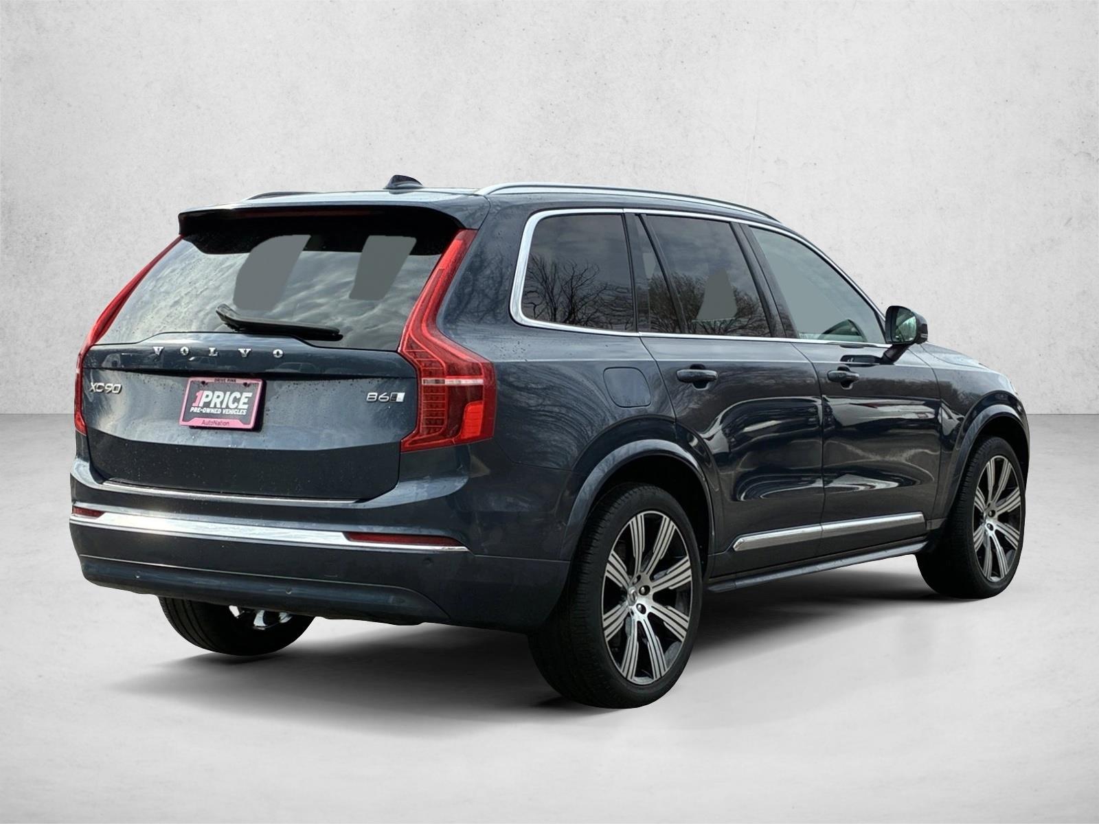 2023 VOLVO XC90 - Image 5