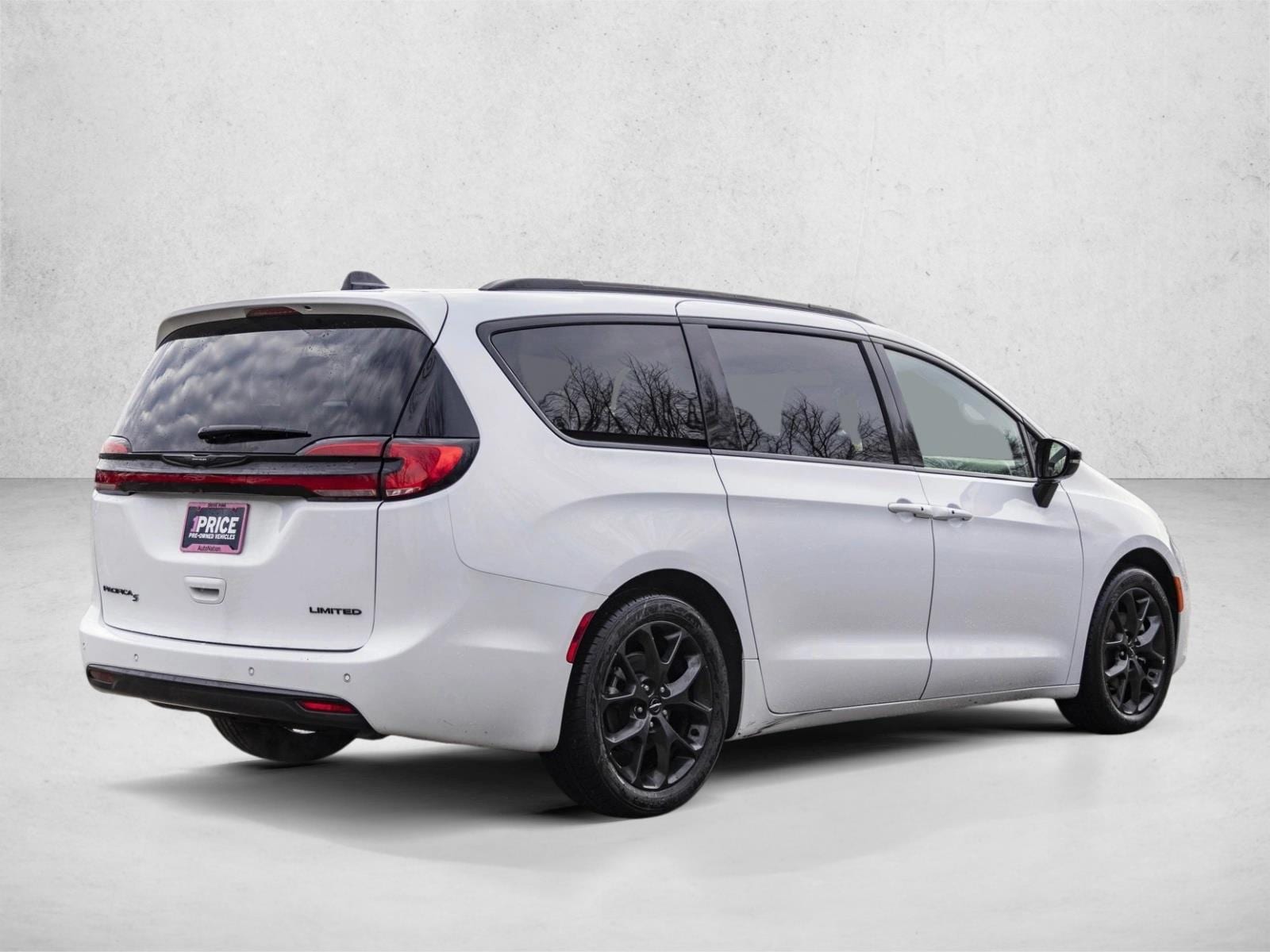 2025 CHRYSLER PACIFICA - Image 5