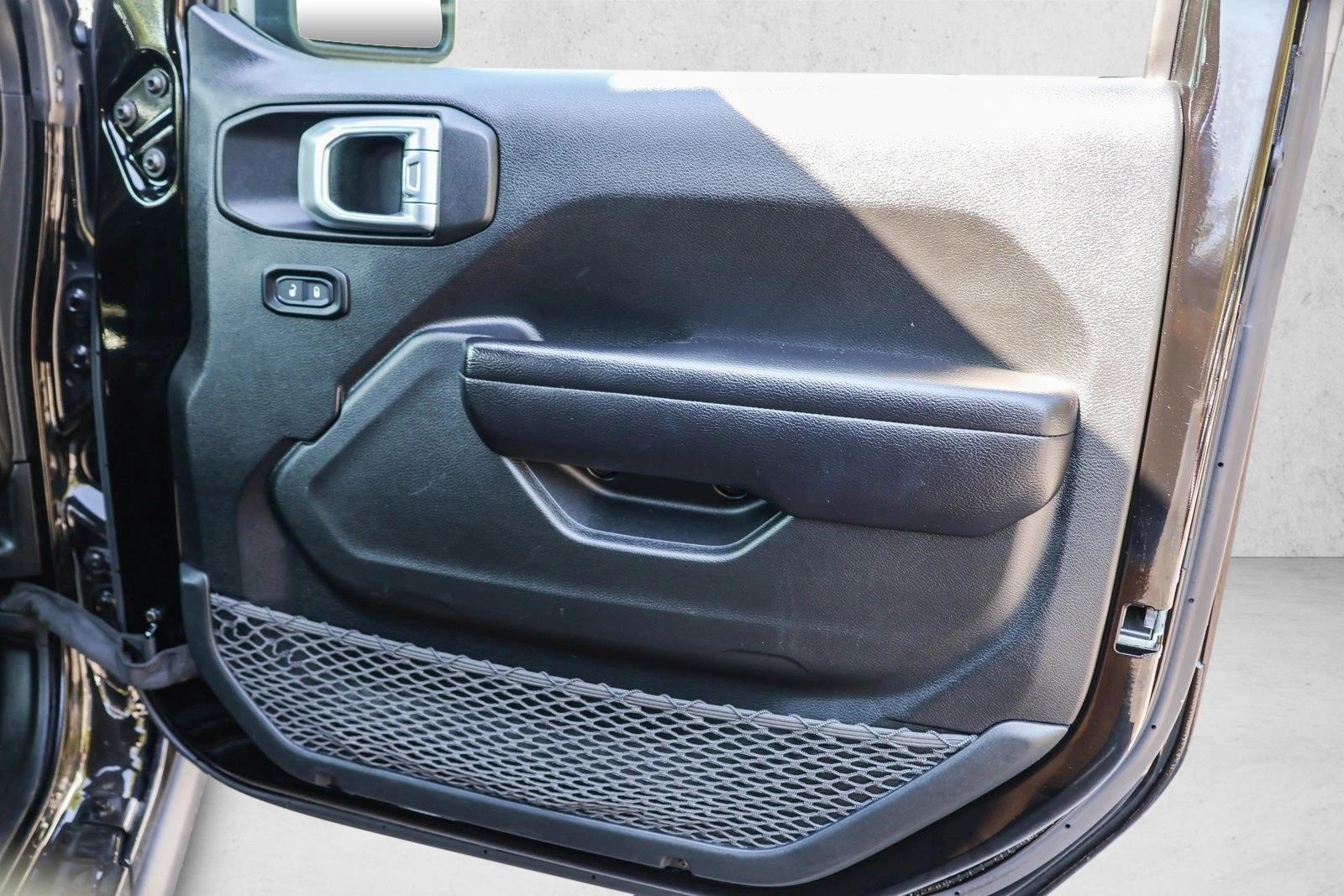 2021 JEEP WRANGLER - Image 30