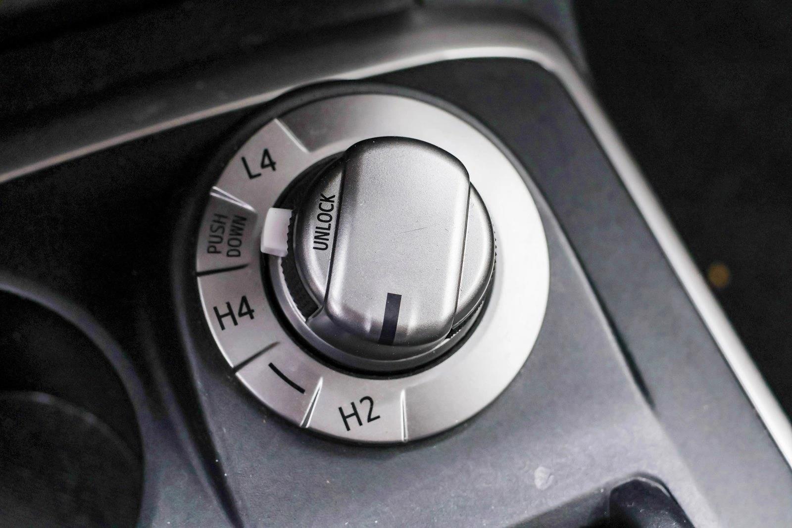 2024 TOYOTA 4RUNNER - Image 21