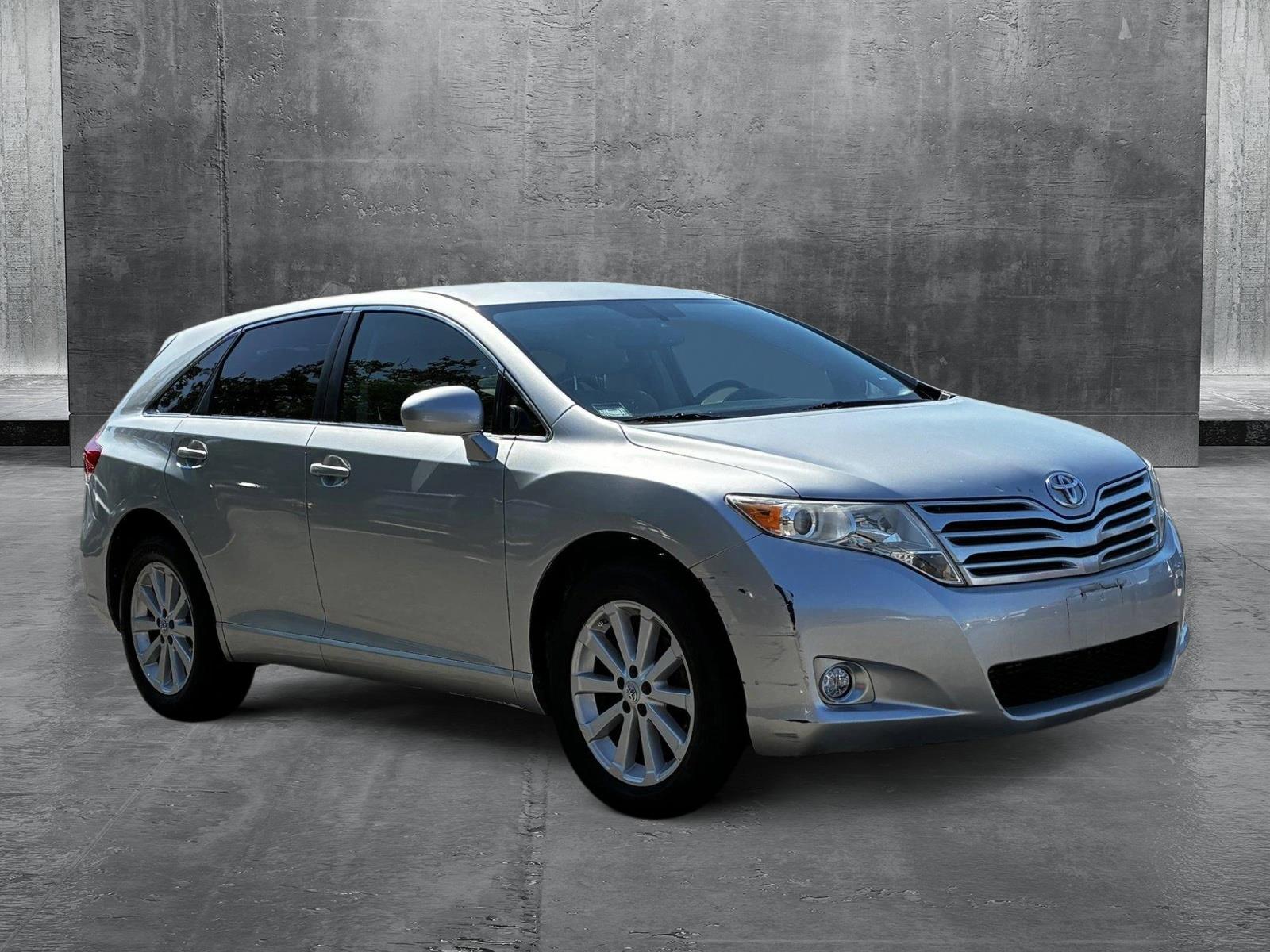 2011 Toyota Venza Base photo 3