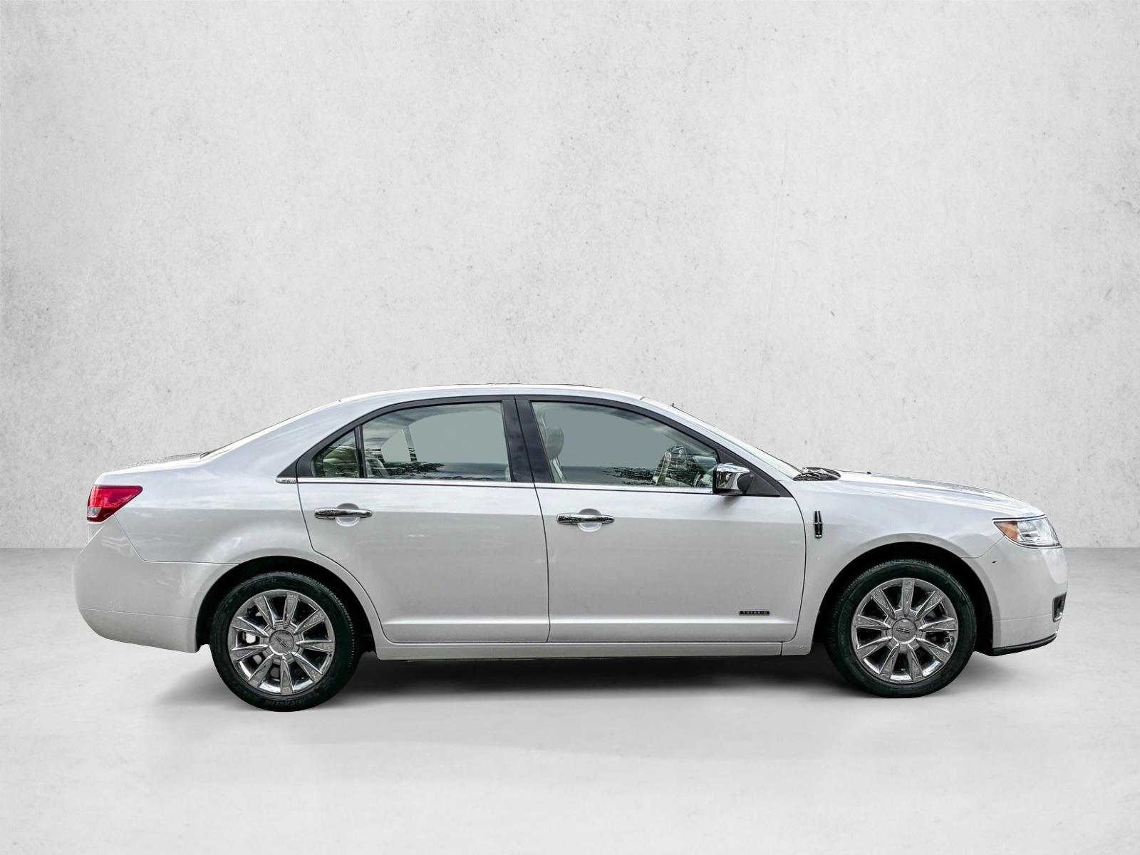2011 Lincoln MKZ Hybrid Base photo 3