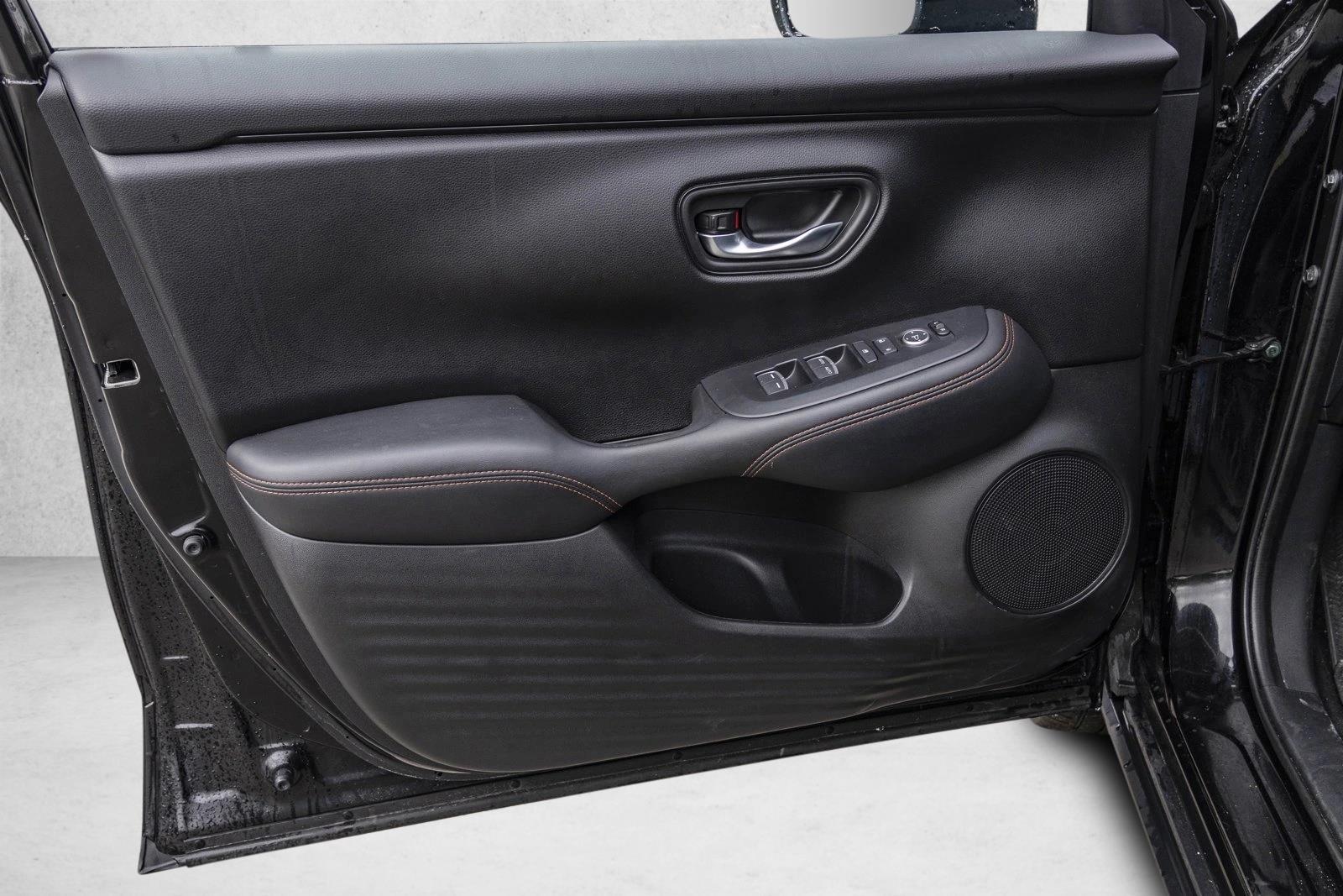 2025 HONDA HR-V - Image 12