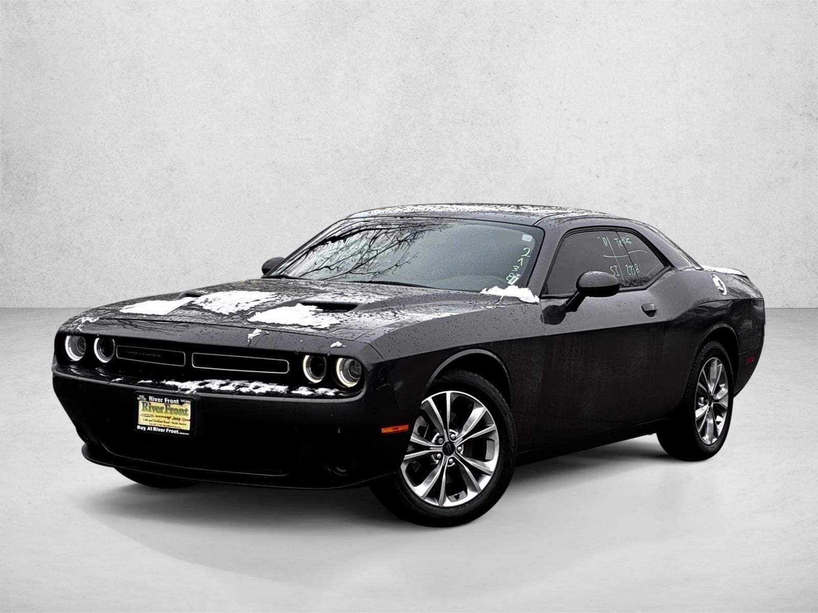 2021 Dodge Challenger SXT's photo