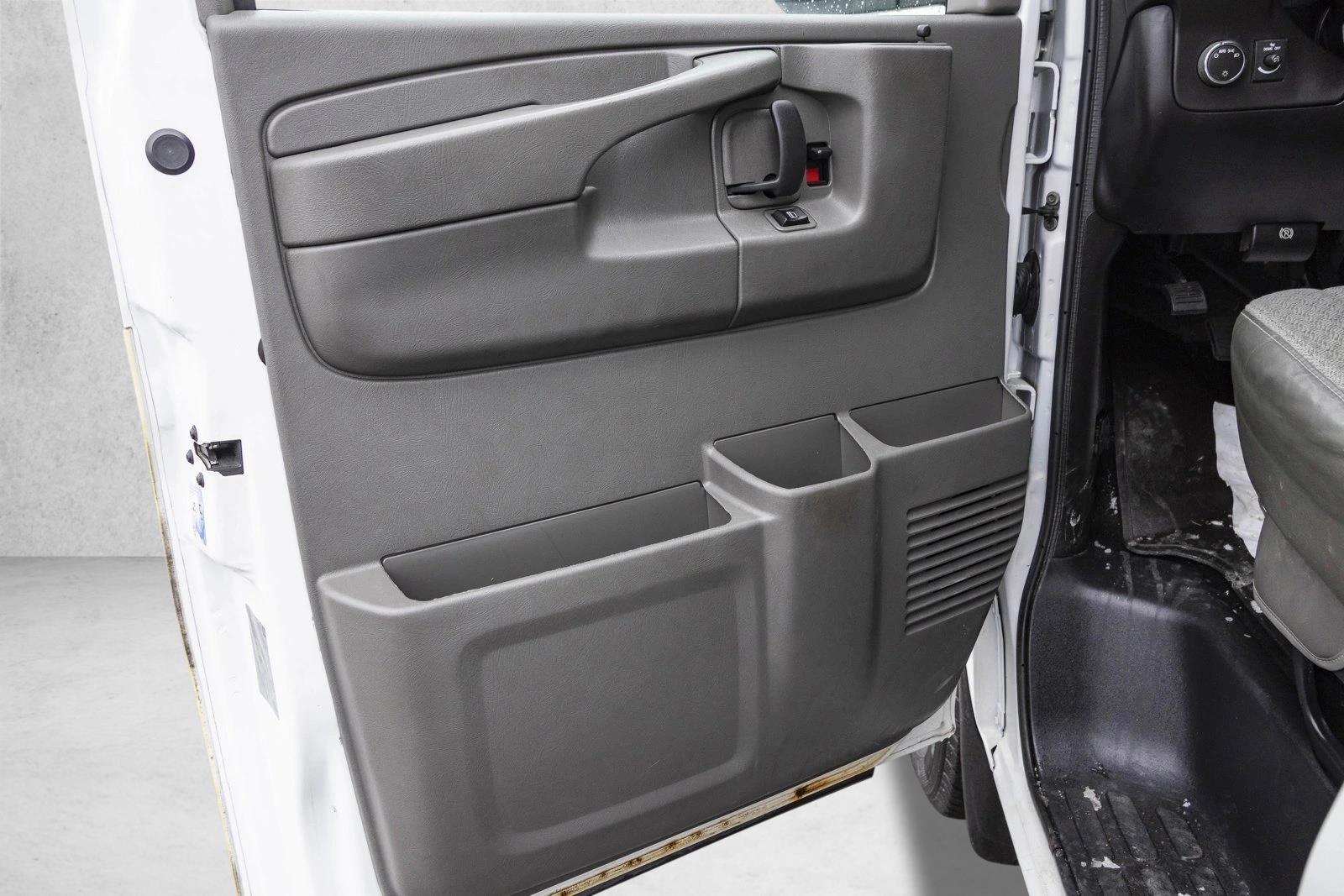 2013 CHEVROLET EXPRESS - Image 12