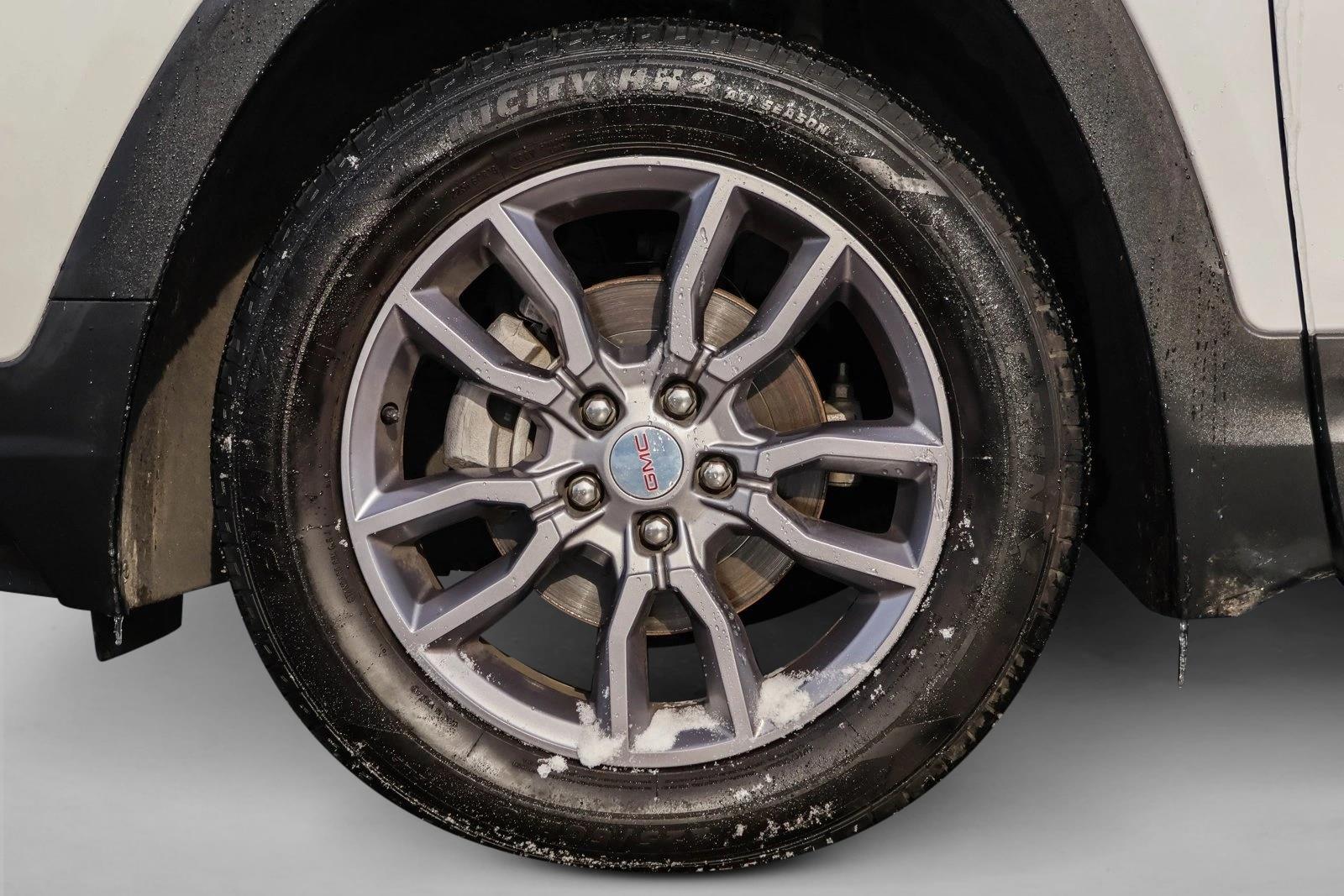 2023 GMC TERRAIN - Image 9