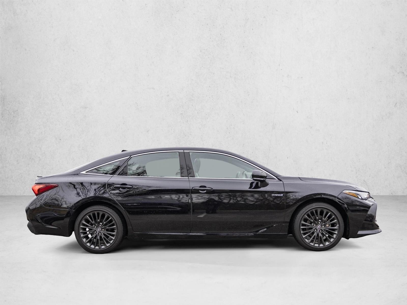 2019 TOYOTA AVALON - Image 4