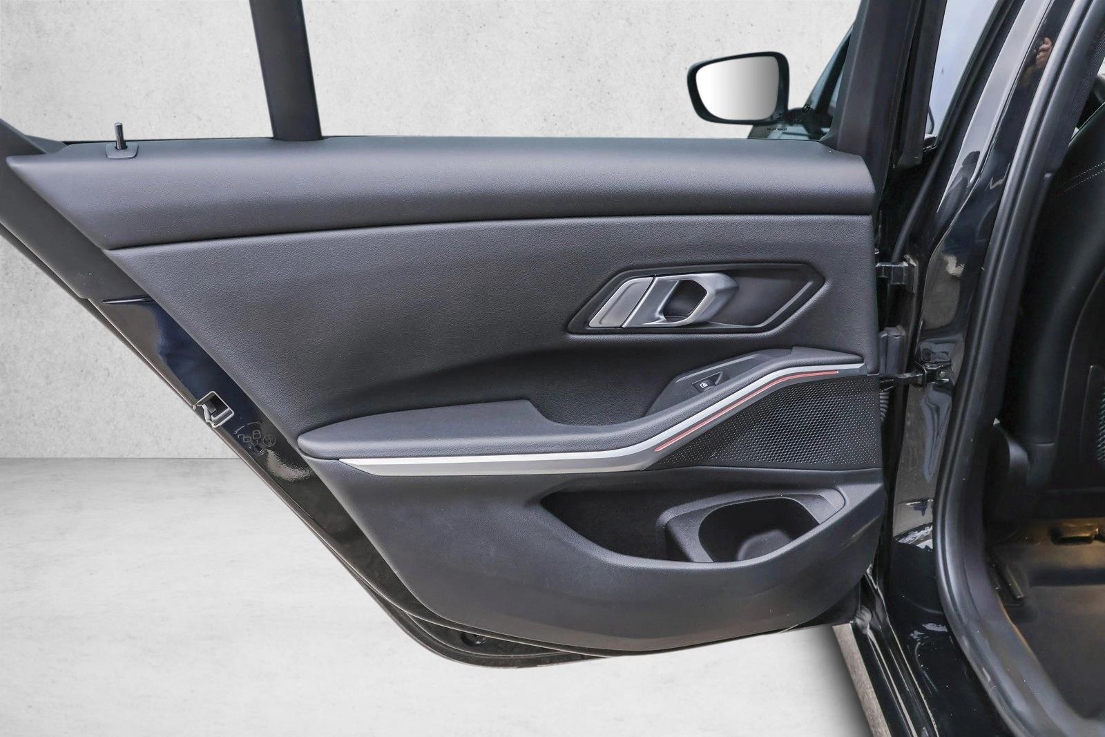 2023 BMW 330I - Image 23