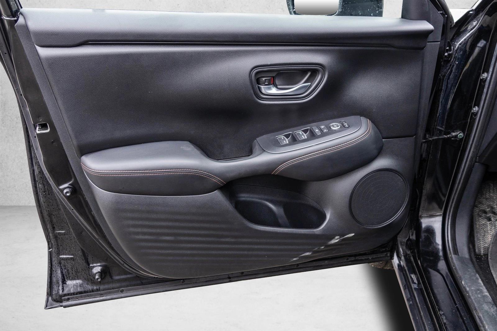 2025 HONDA HR-V - Image 12