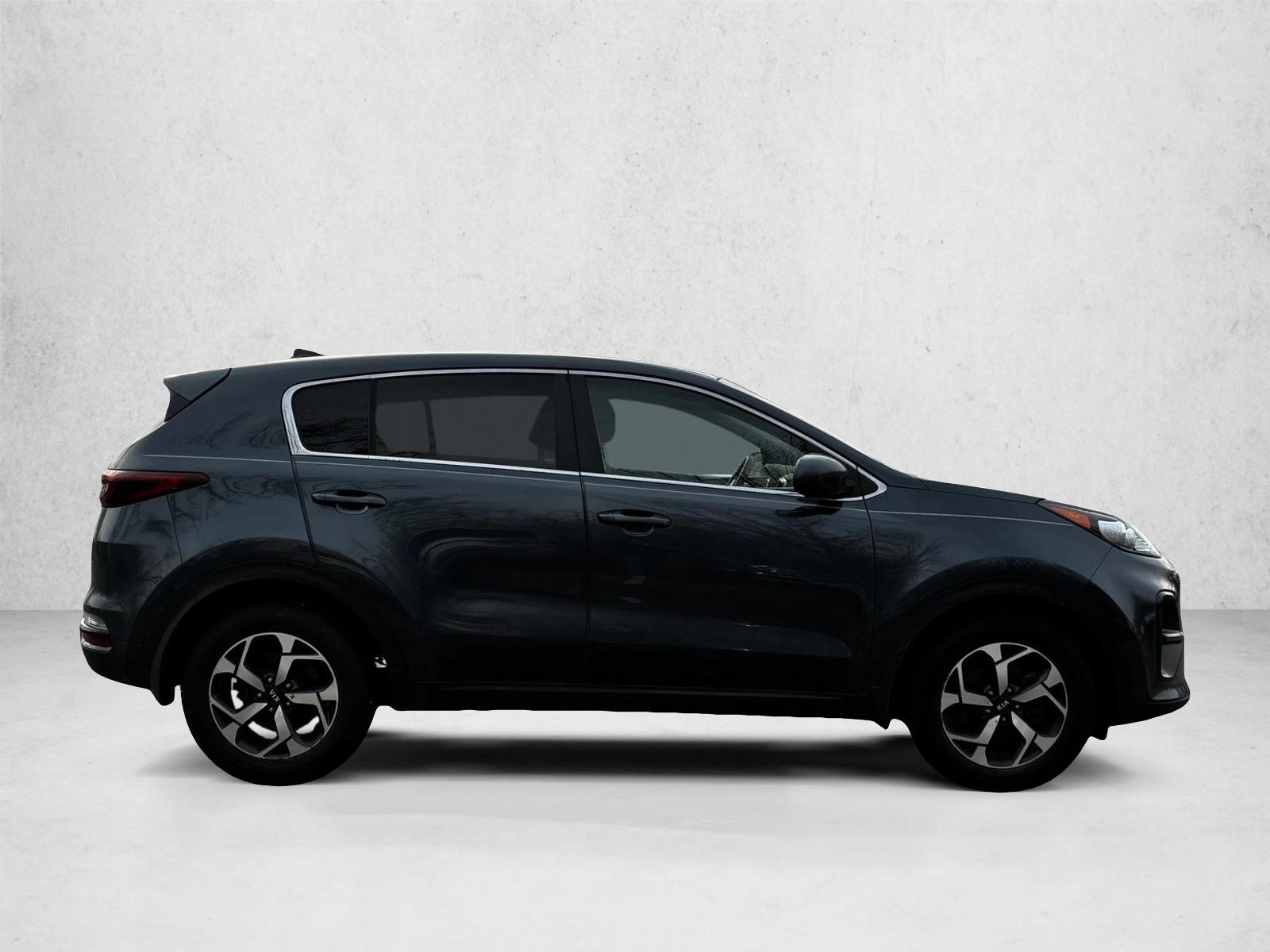 2020 Kia Sportage LX photo 3