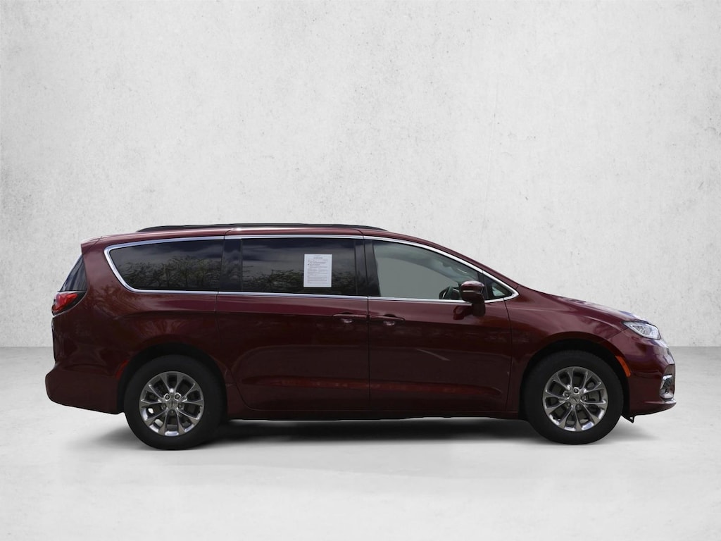 Used 2022 Chrysler Pacifica Touring L Van Passenger Van