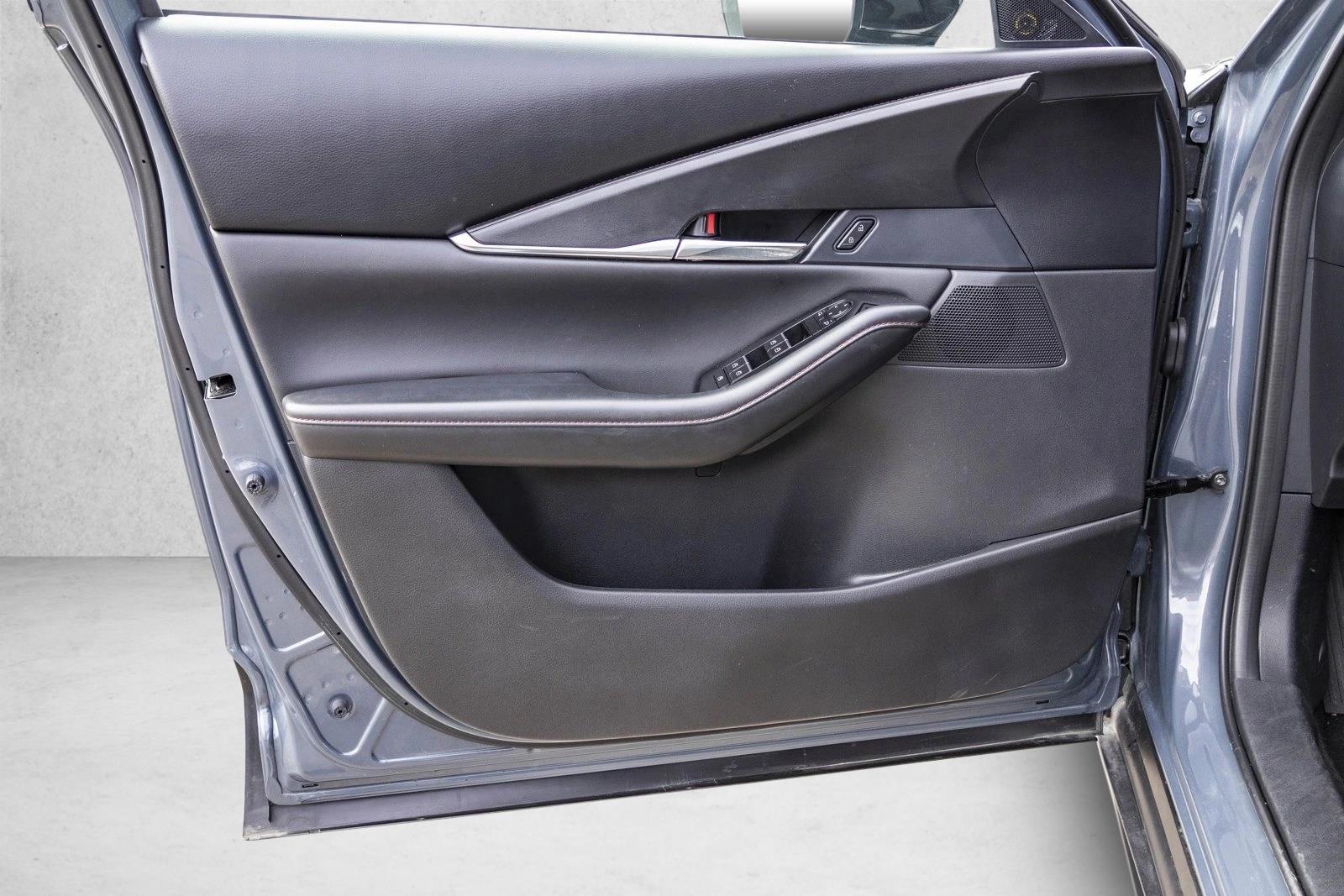 2025 MAZDA CX-30 - Image 12