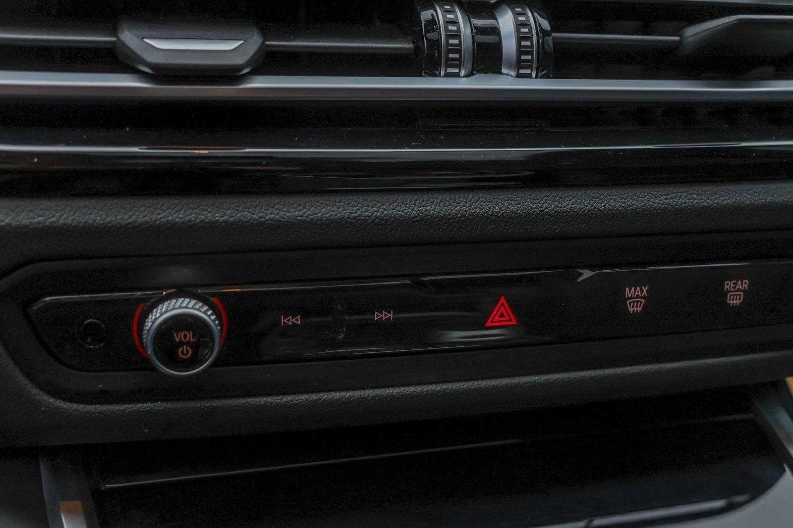 2023 BMW 330I - Image 20