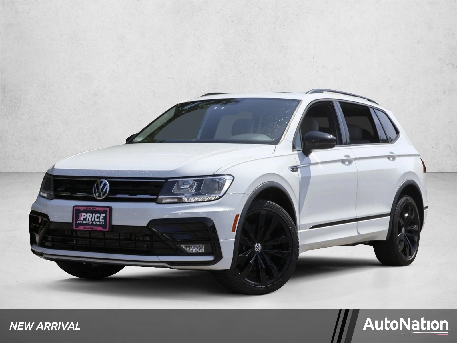 2021 Volkswagen Tiguan 2.0T SE R-Line Black's photo