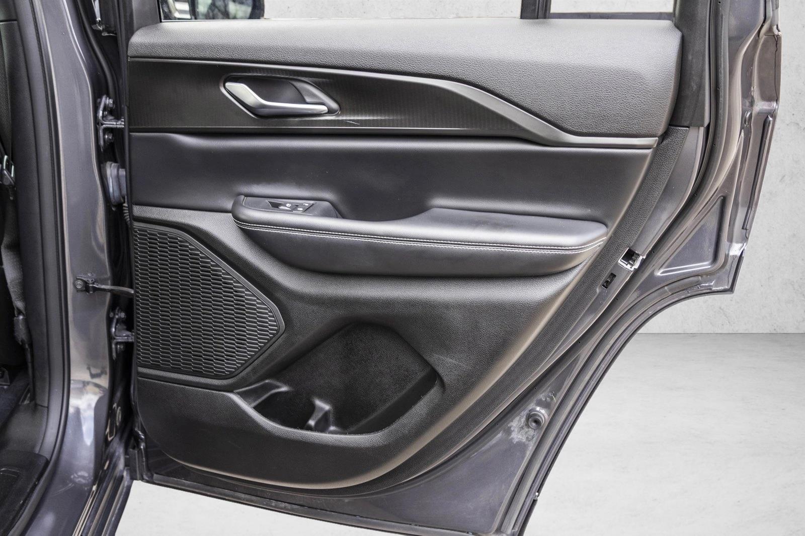 2023 JEEP GRAND CHEROKEE - Image 26