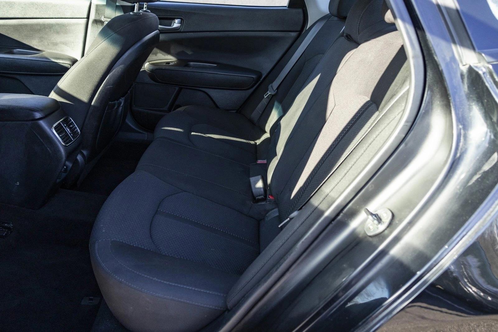 2017 KIA OPTIMA - Image 23