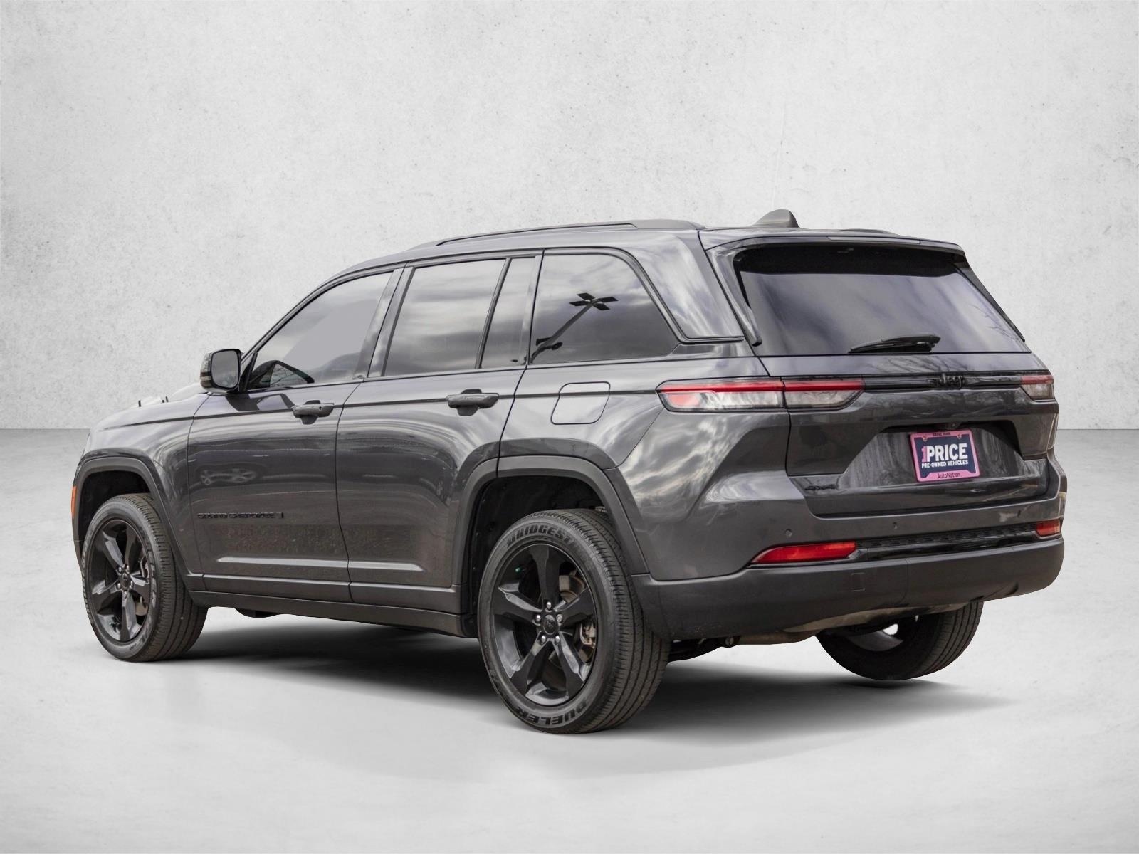 2023 JEEP GRAND CHEROKEE - Image 7