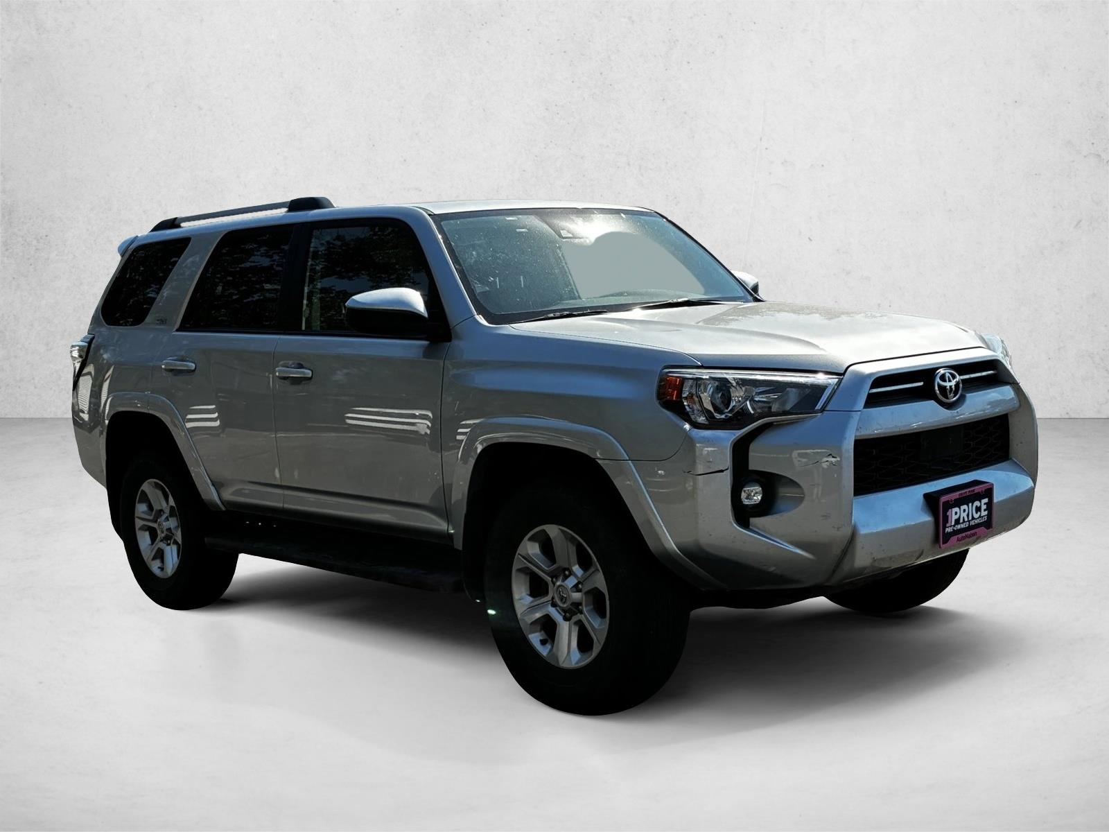 2024 Toyota 4Runner SR5 photo 3