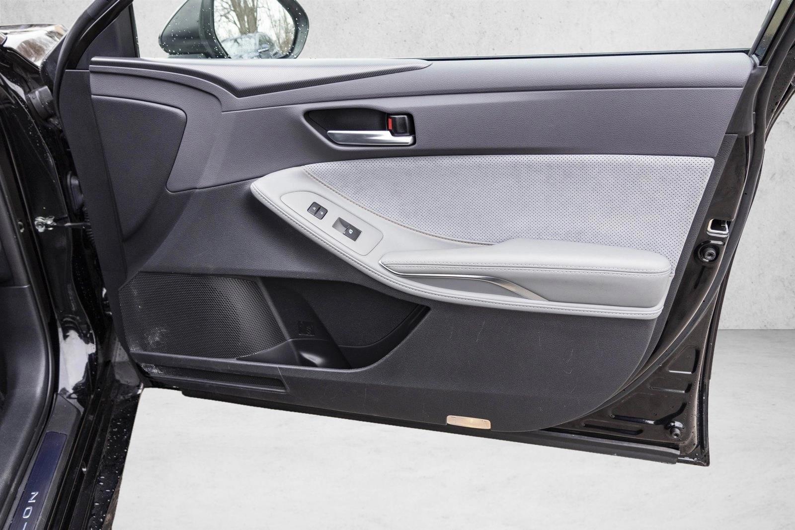 2019 TOYOTA AVALON - Image 29