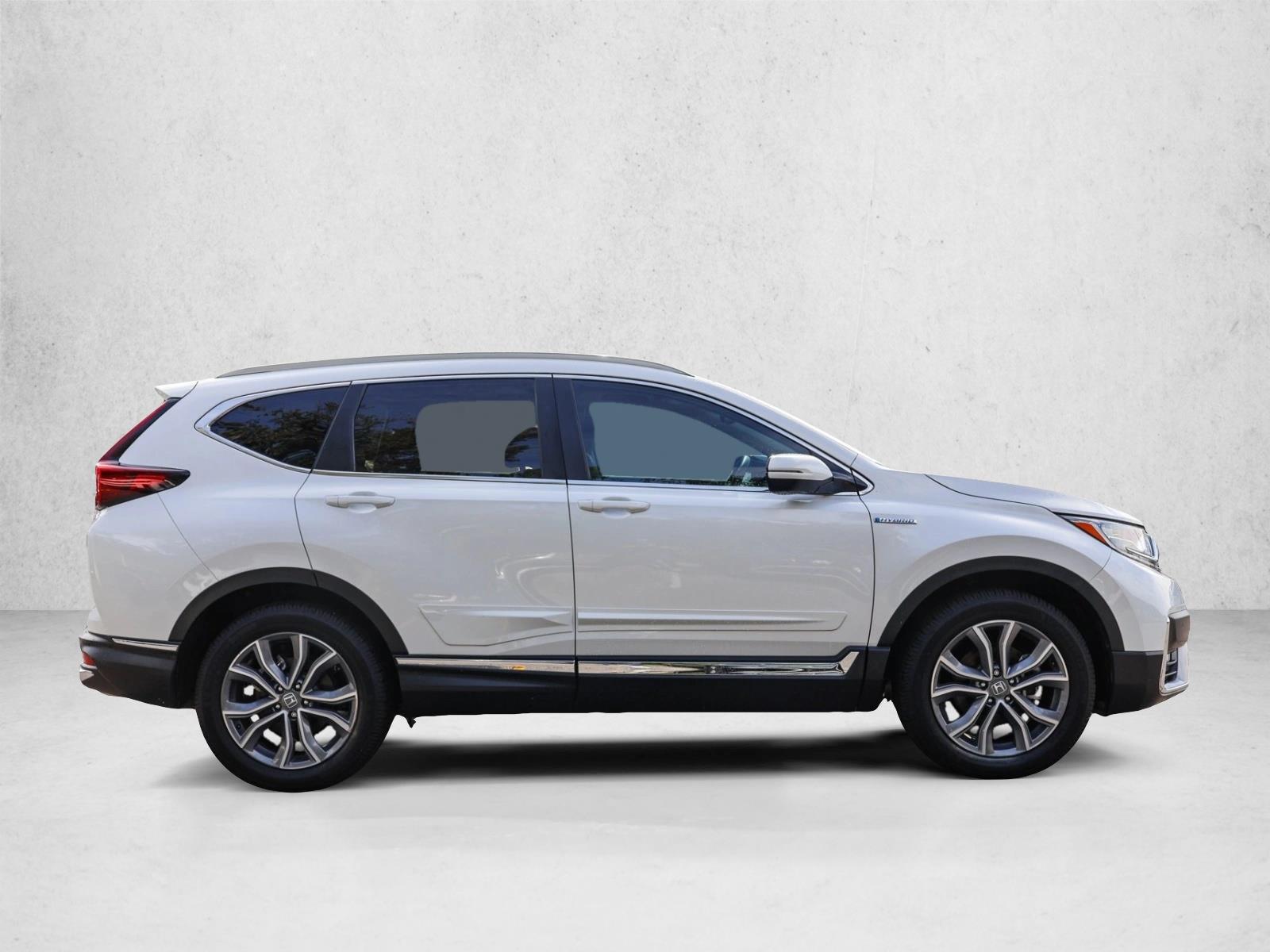 2022 Honda CR-V Hybrid Touring photo 3