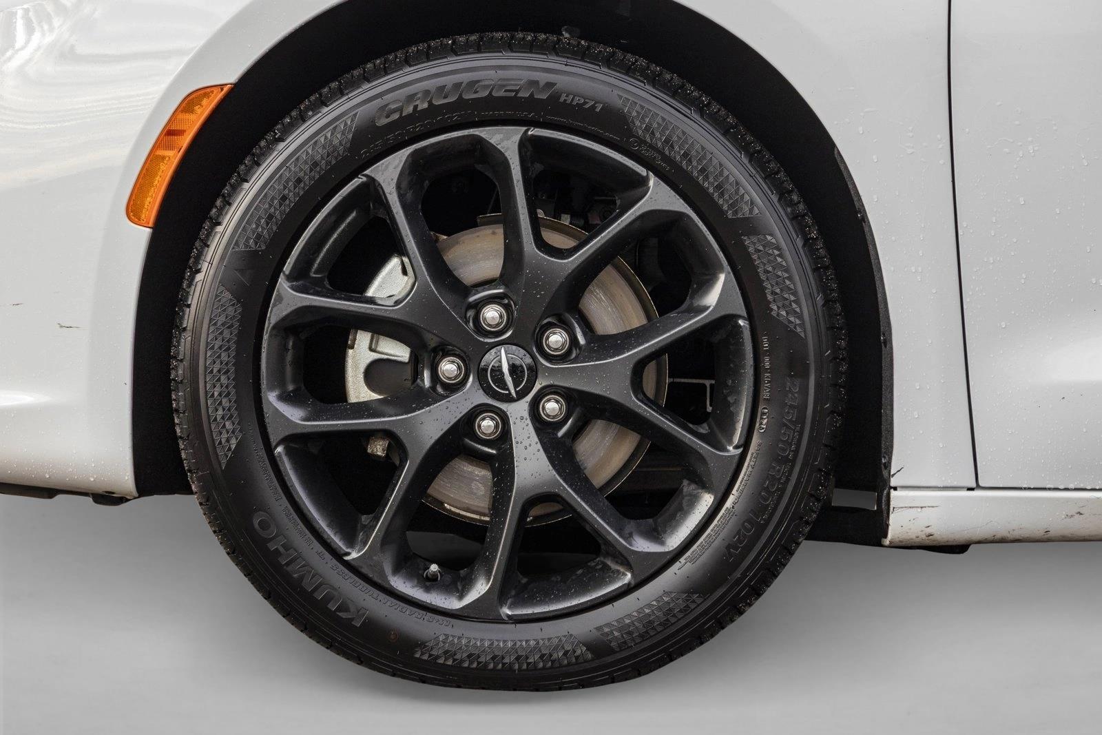 2025 CHRYSLER PACIFICA - Image 9