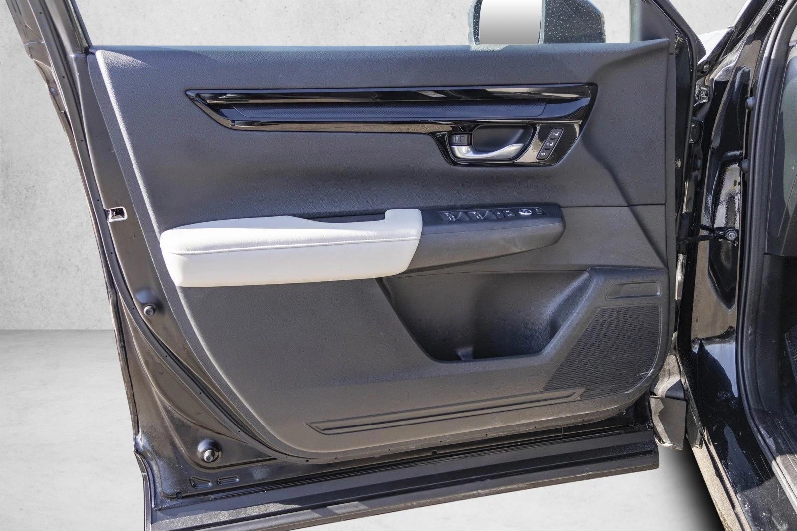 2025 HONDA CR-V - Image 12