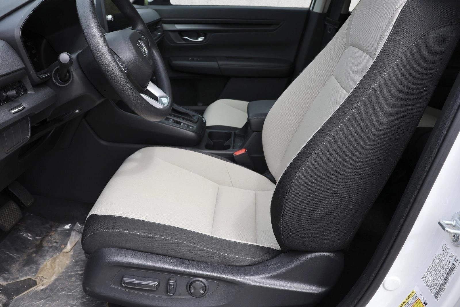 2026 Honda CR-V EX - Photo 11