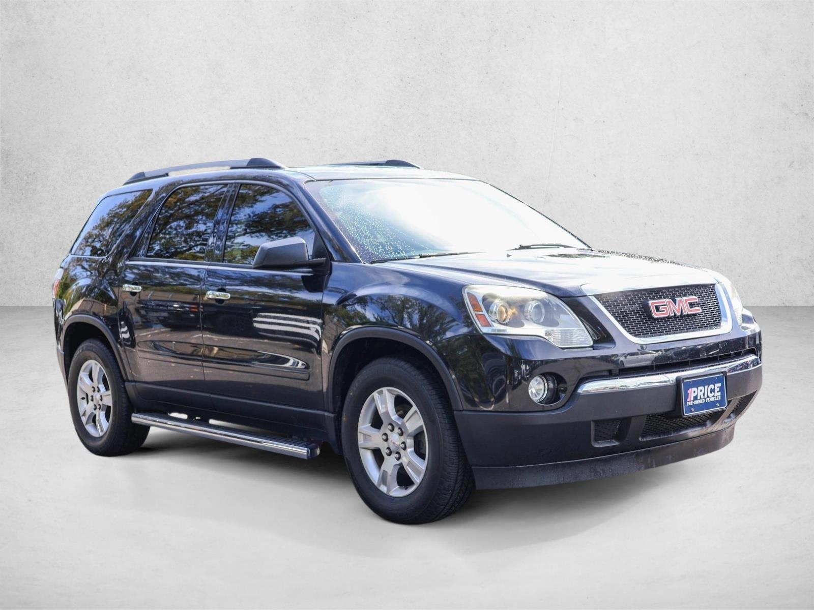 2011 Gmc Acadia SLE photo 3