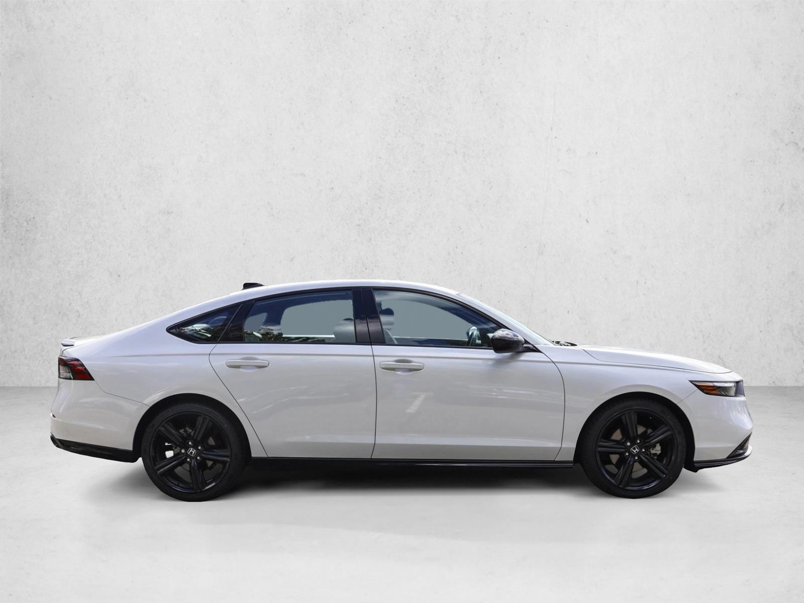 2023 Honda Accord Hybrid Sport-L photo 4