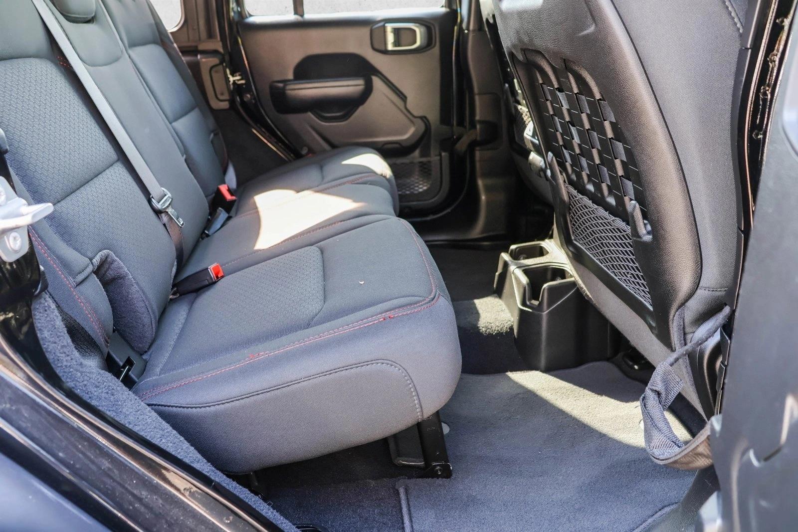 2021 JEEP WRANGLER - Image 26