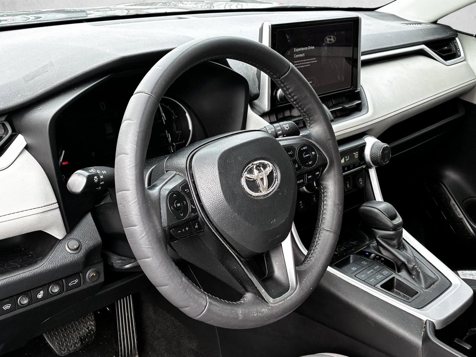 2024 TOYOTA RAV4 - Image 10