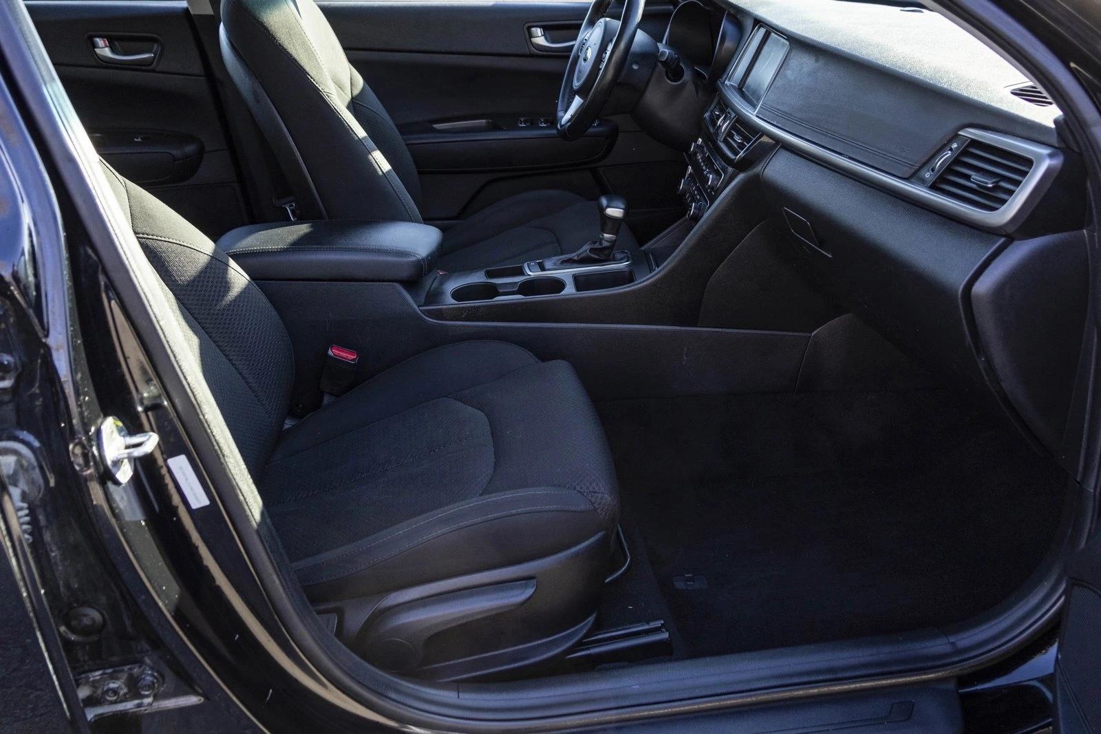 2017 KIA OPTIMA - Image 29