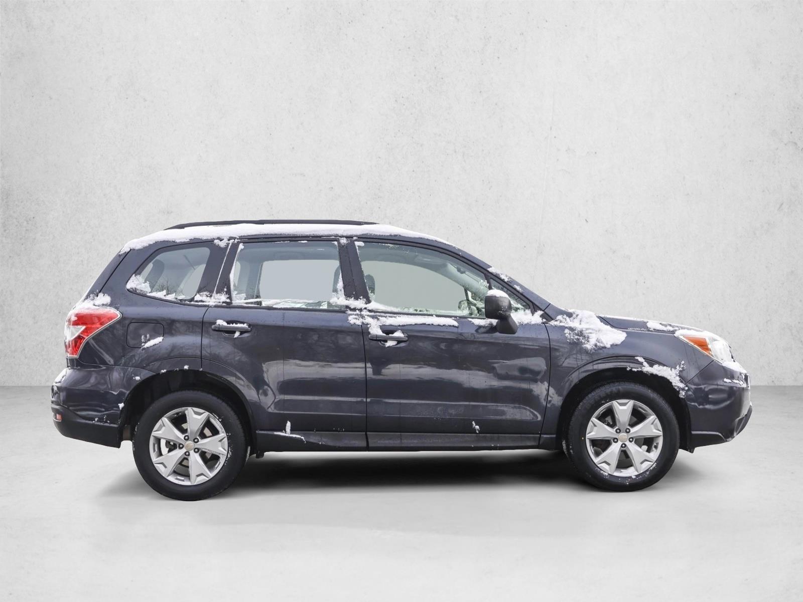 2015 SUBARU FORESTER - Image 4