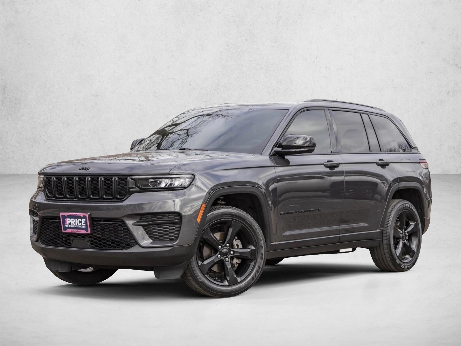 2023 JEEP GRAND CHEROKEE - Image 1