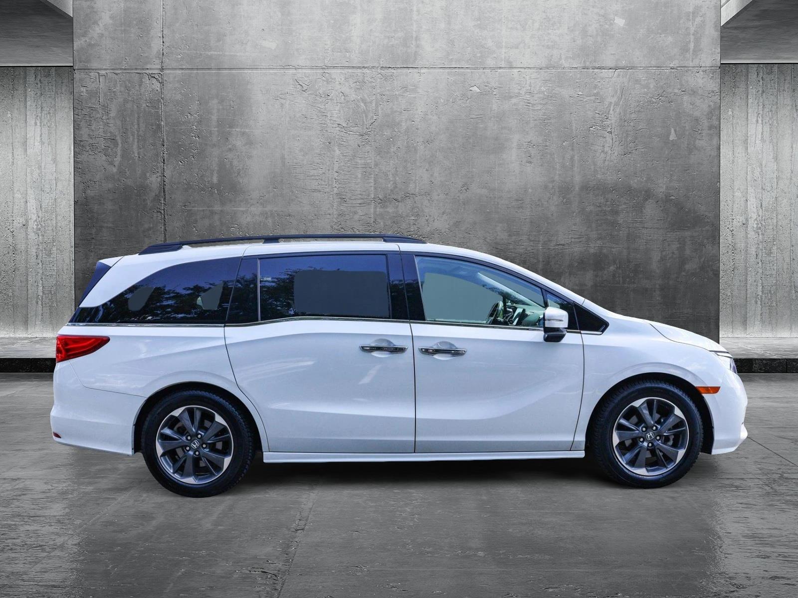 2022 Honda Odyssey Elite photo 4
