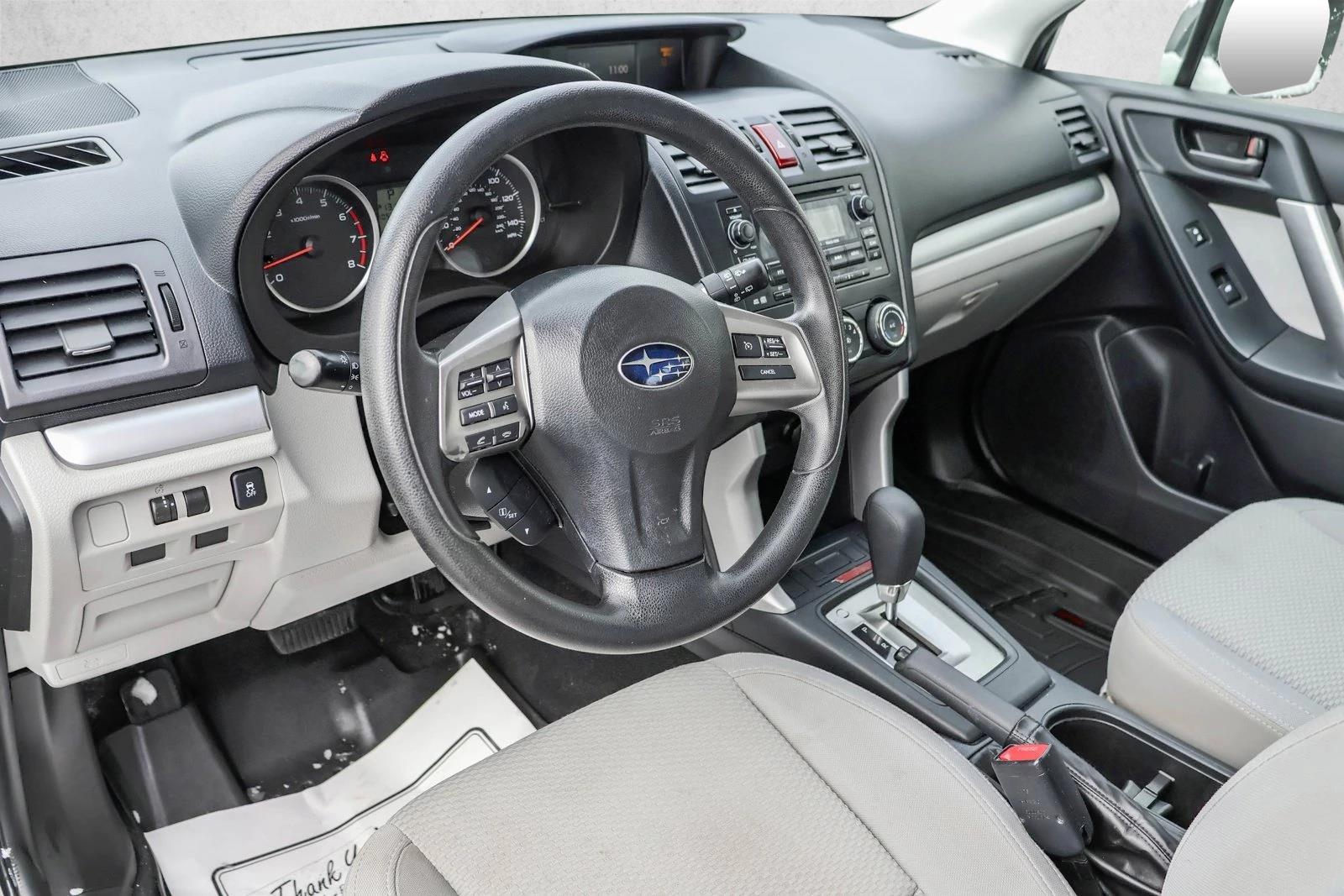 2015 SUBARU FORESTER - Image 10