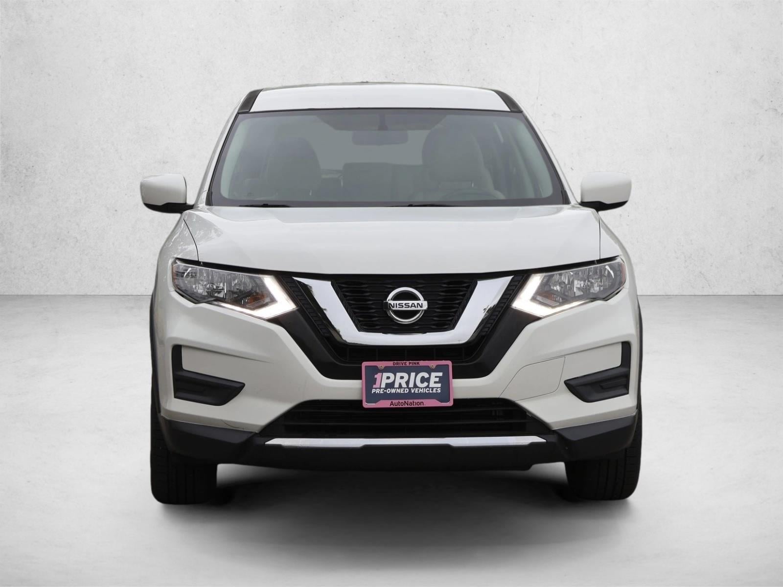 Used 2017 Nissan Rogue S with VIN JN8AT2MV6HW014303 for sale in Des Plaines, IL