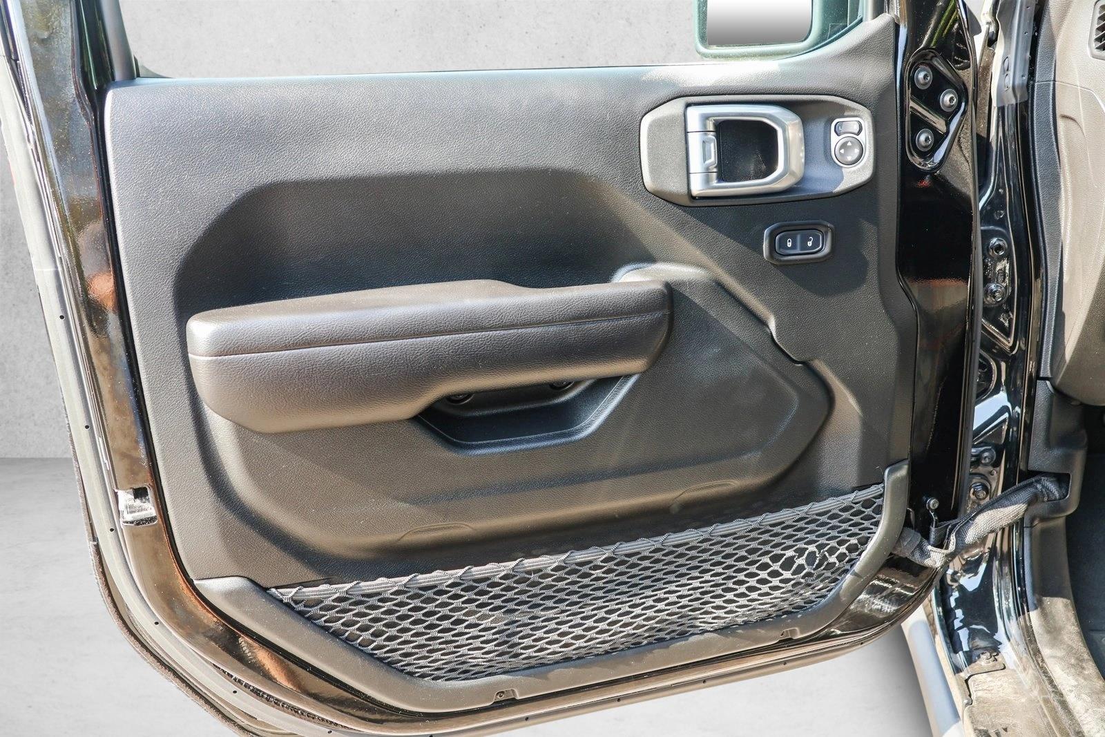 2021 JEEP WRANGLER - Image 12