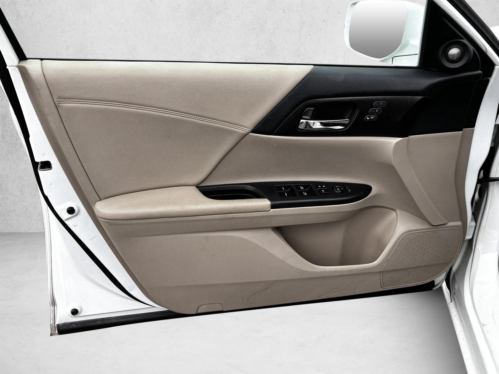 2013 HONDA ACCORD - Image 12