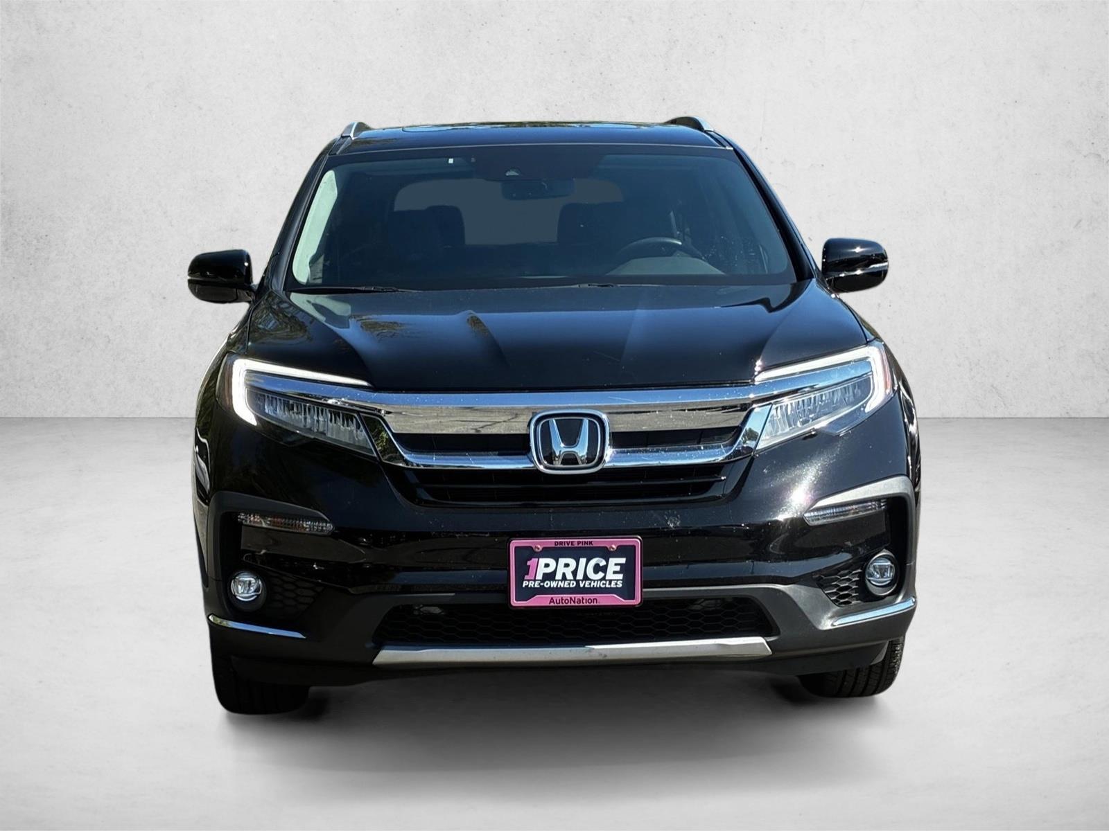 2022 Honda Pilot Touring photo 2
