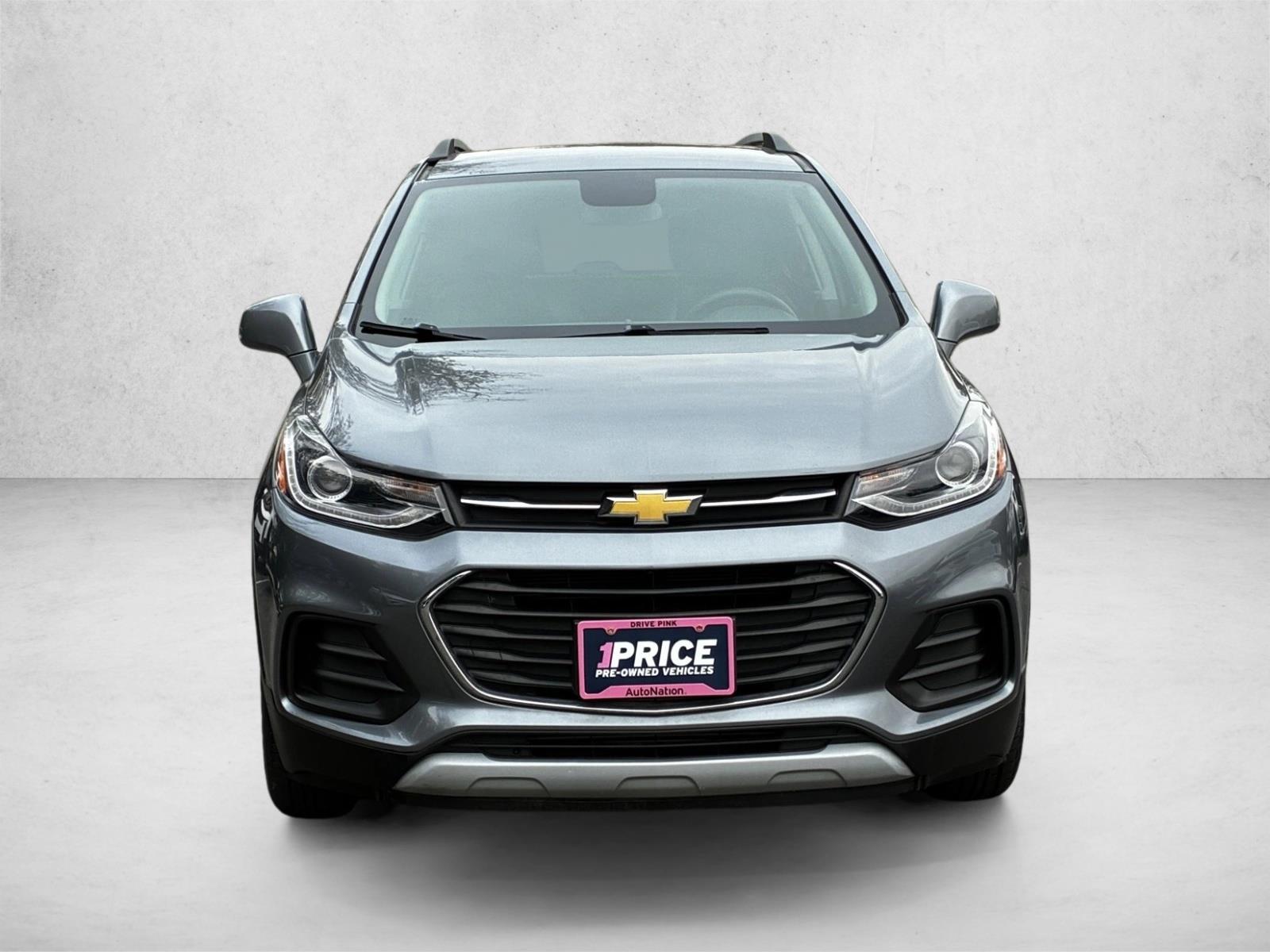 2019 Chevrolet Trax LT photo 2