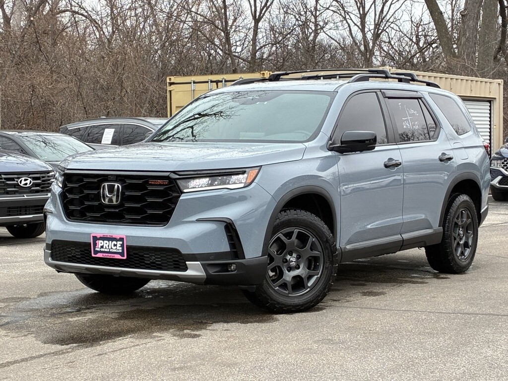 Used 2024 Honda Pilot TrailSport SUV