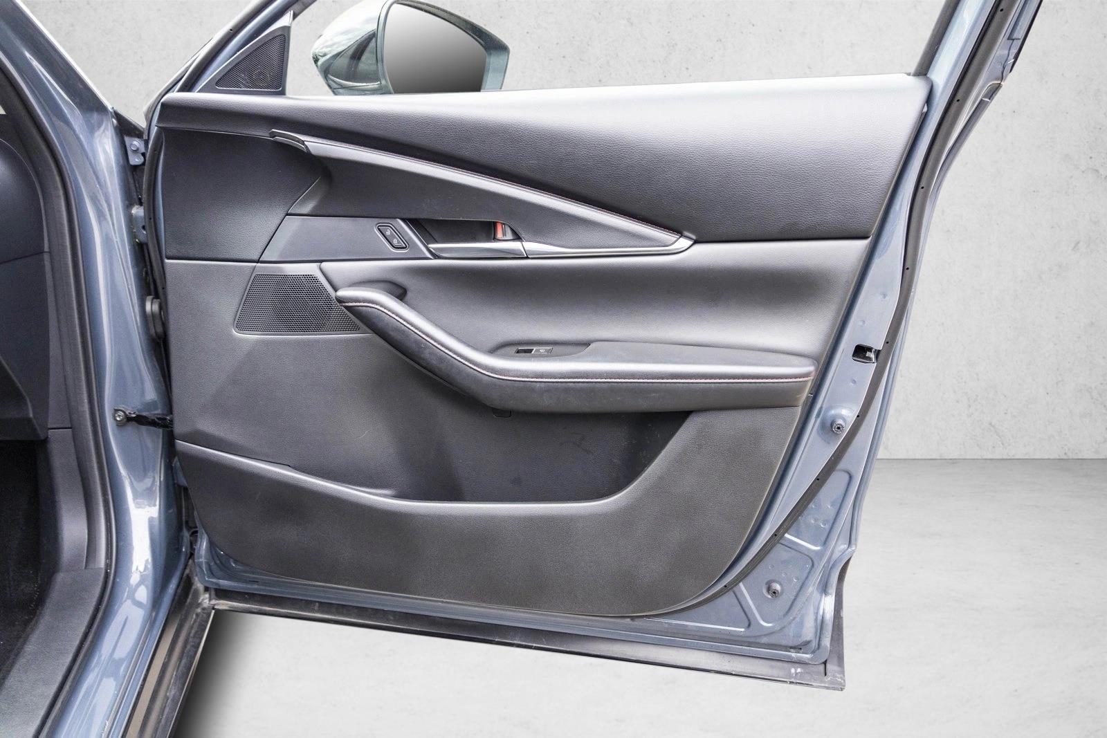 2025 MAZDA CX-30 - Image 30