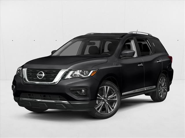 2017 Nissan Pathfinder Platinum's photo
