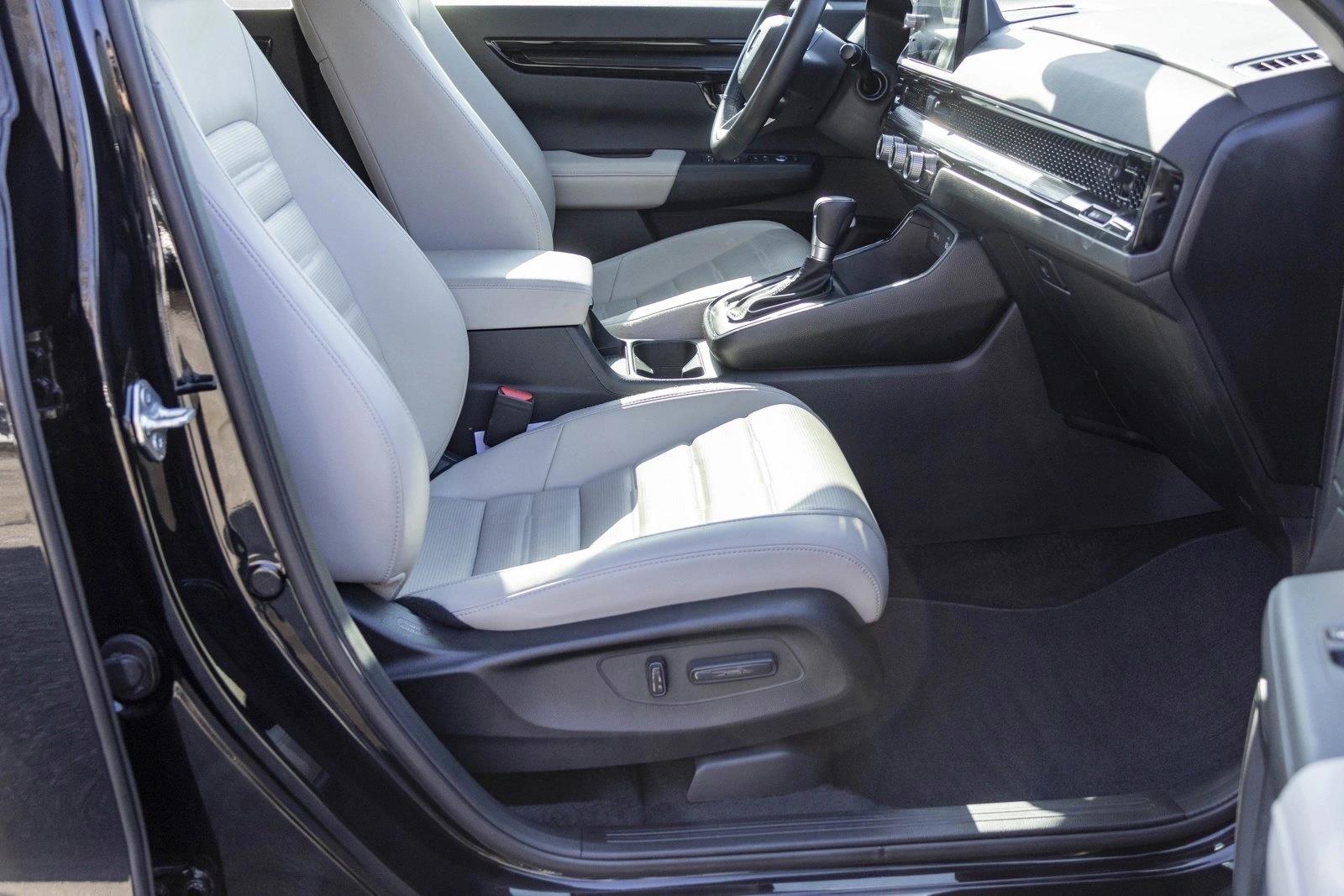 2025 HONDA CR-V - Image 29