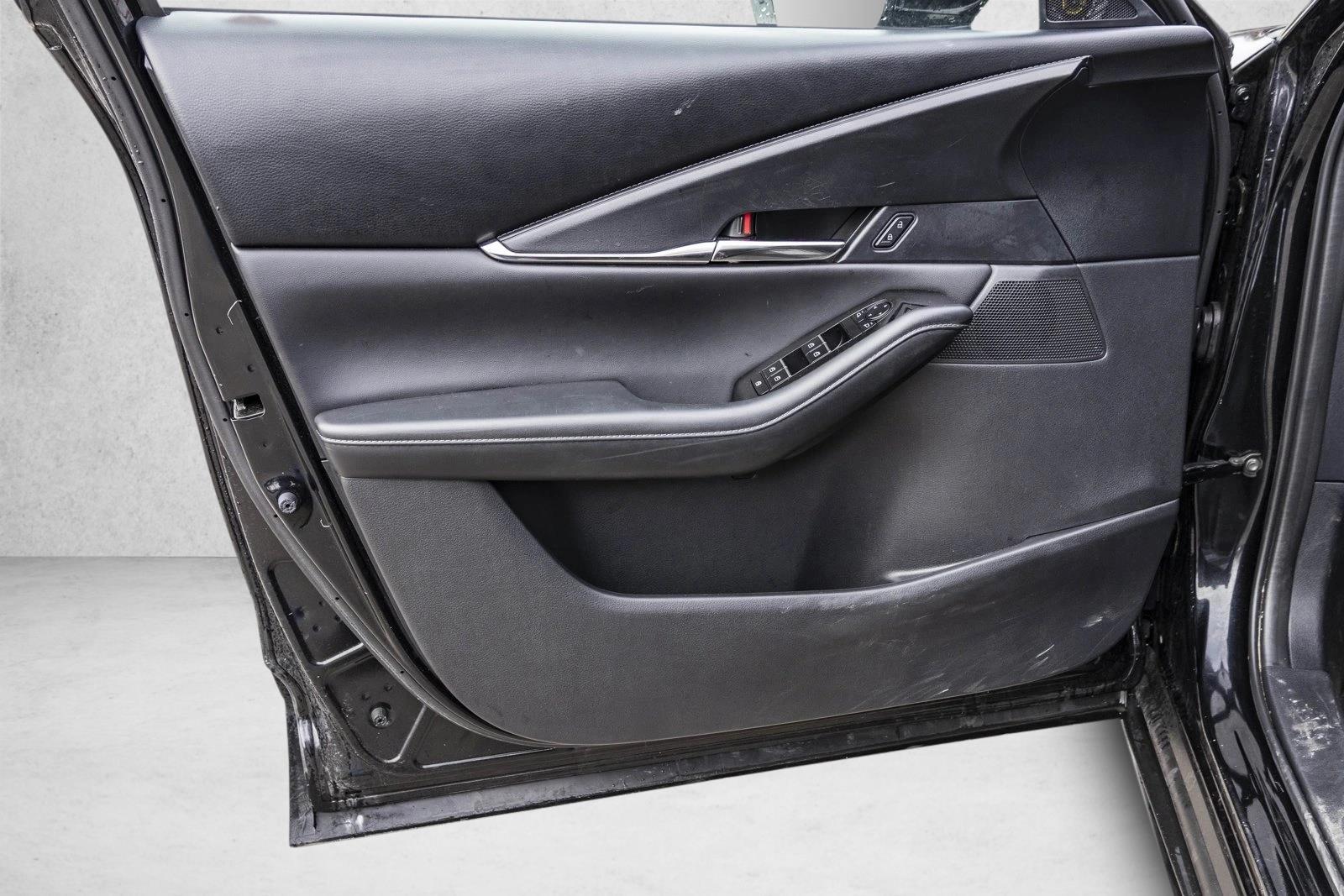 2025 MAZDA CX-30 - Image 12